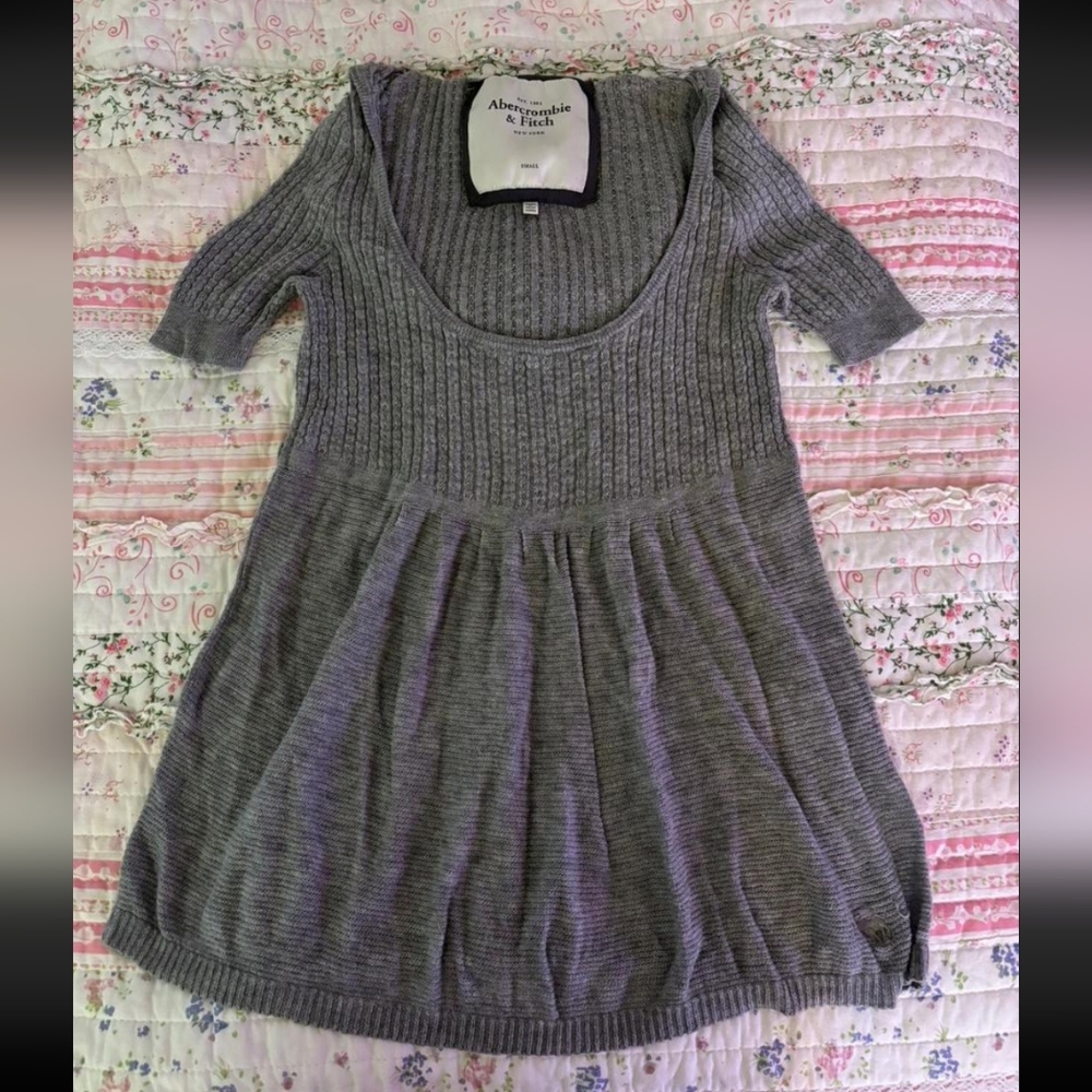Rare Abercrombie And Fitch Knit Top